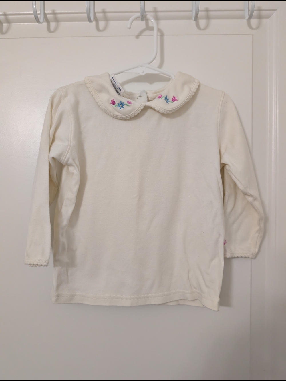 Vintage OshKosh B'gosh Cream Long-Sleeve Top with Embroidered Peter Pan Collar